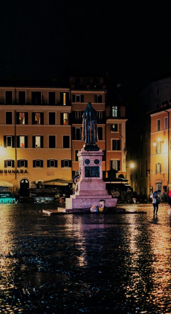 Piazza di Campo di Fiori 03 - gabriella-clare-marino-mujiB7vwsCs-unsplash_1